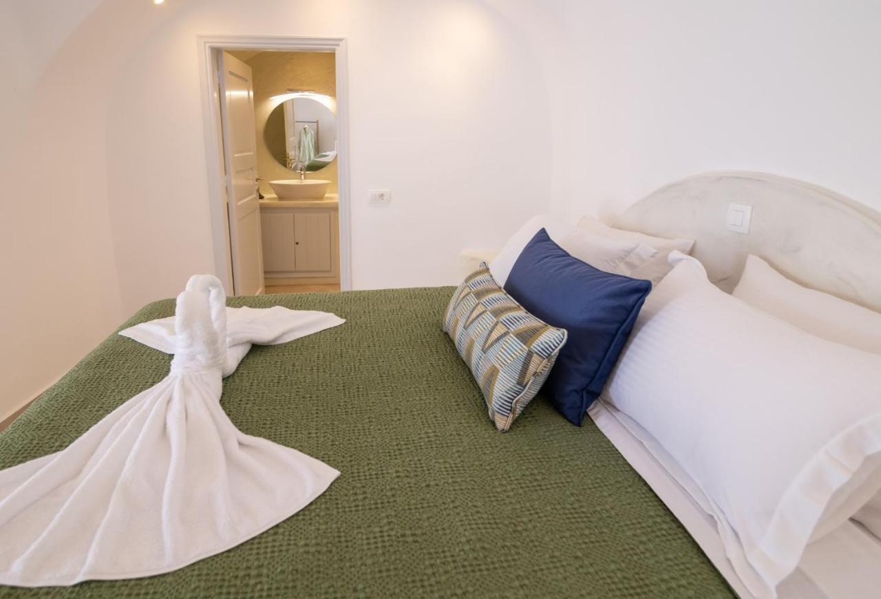 Sunborn Oia Suites Exterior photo